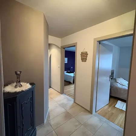 L'echappee Belle Chez Valerie
