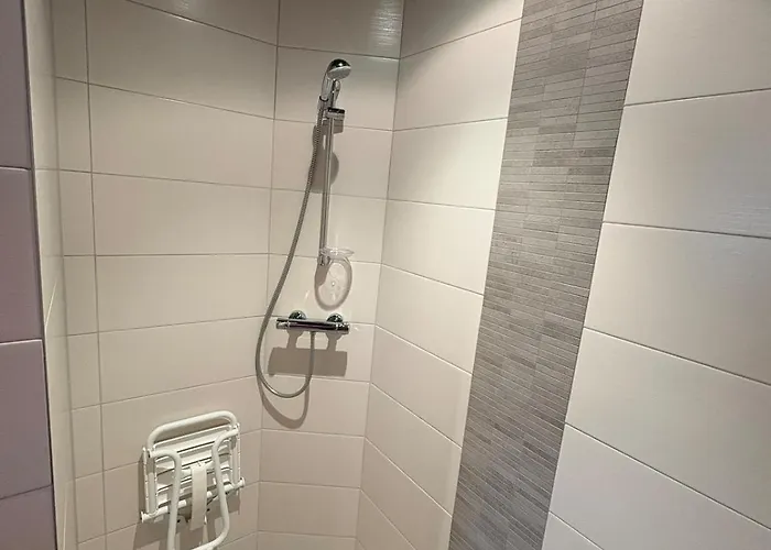 L'echappee Belle Chez Valerie